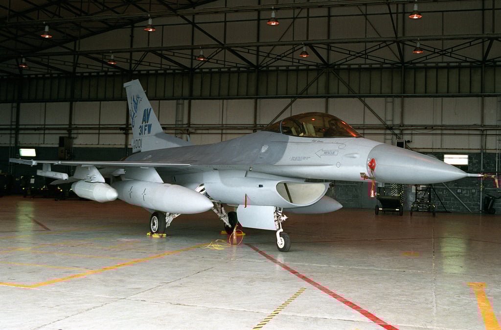 F-16 Fighting Falcon