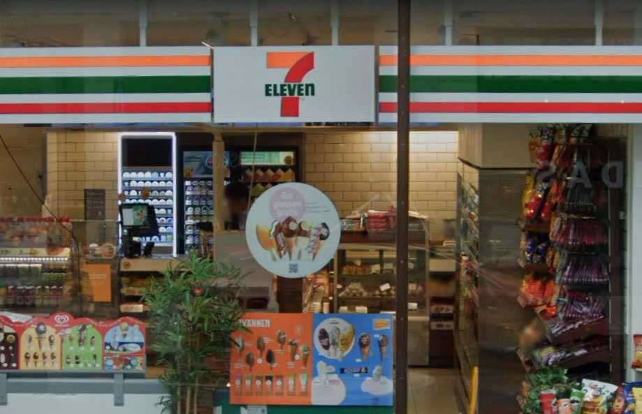 en bild på ett 7-eleven